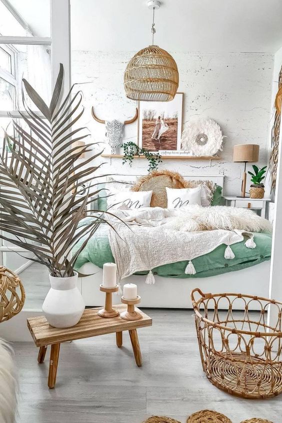 Фото № 24: Как декорировать кровать: 30 модных вариантов постельного белья