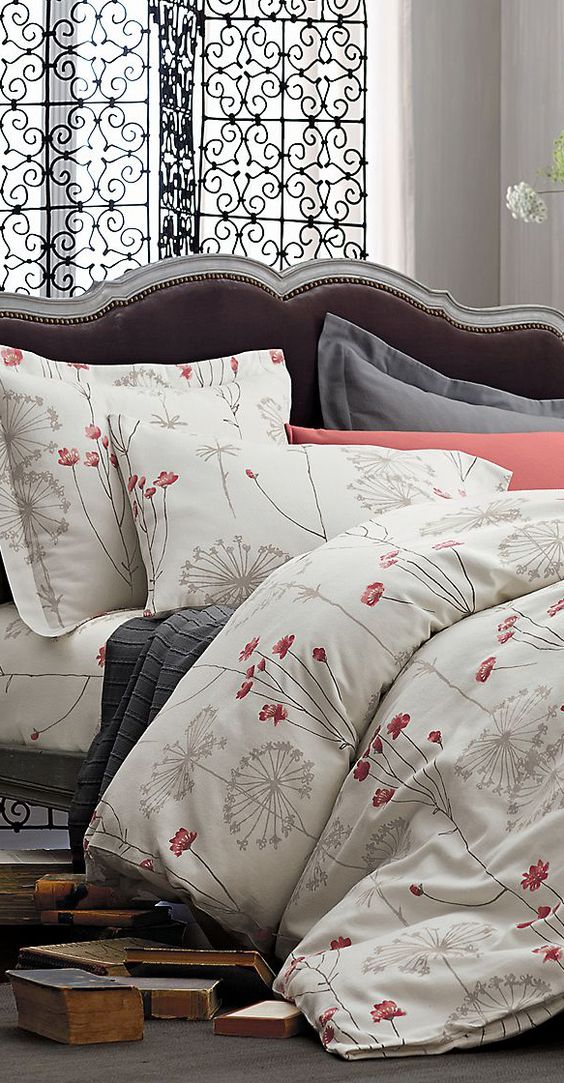 Фото № 13: Как декорировать кровать: 30 модных вариантов постельного белья