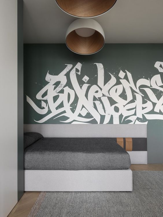 Фото № 7: Как украсить стены за кроватью в спальне: 20 интересных способов