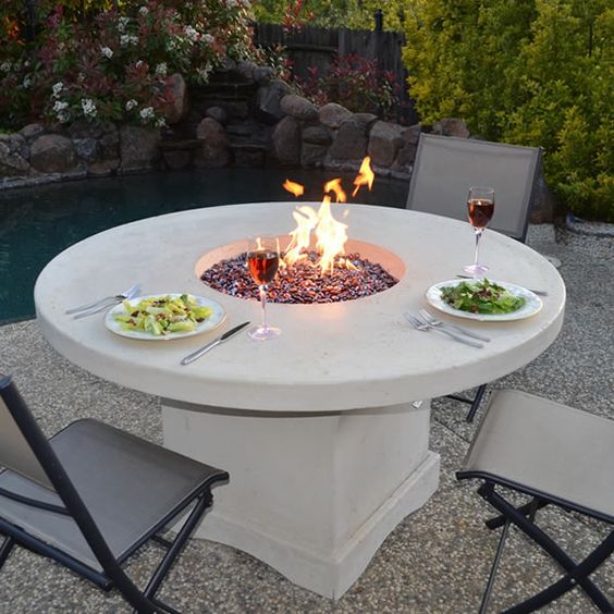 Фото № 14: Украшаем столовую и кухню: 15 необычных дизайнерских столов