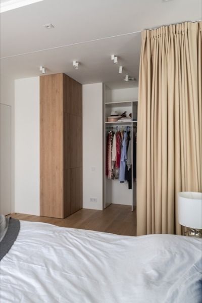 Фото № 11: Шторы как альтернатива дверям в гардеробной: плюсы и минусы, лучшие варианты