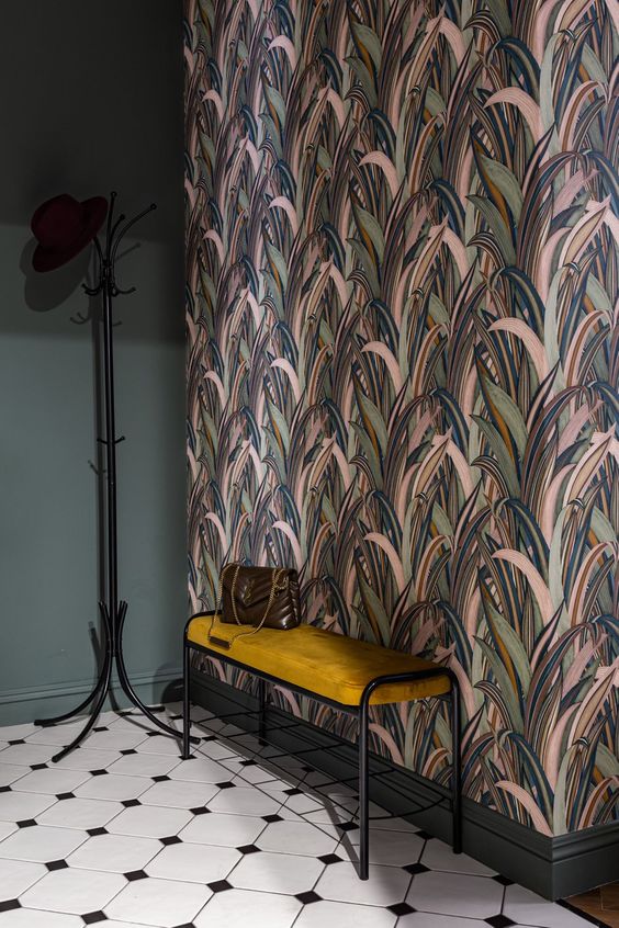 Фото № 7: Обои для прихожей: лайфхаки по выбору и 10 универсальных решений