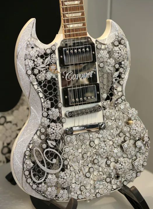 Фото № 10: Оформление квартиры музыкальными инструментами: 15 интересных идей