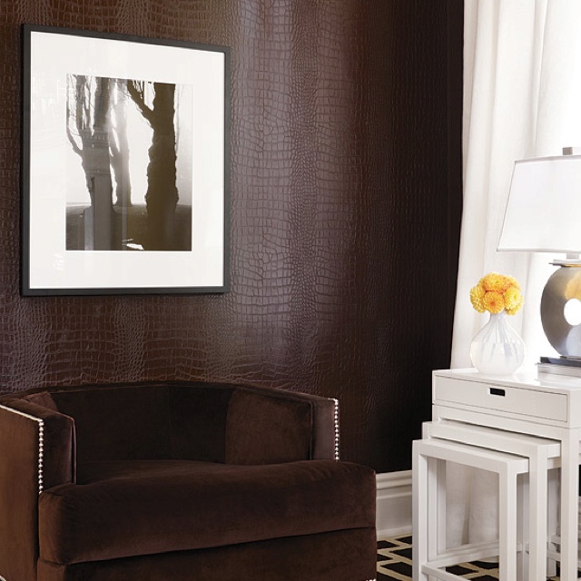 Фото № 10: Кожа в интерьере гостиной: 15 интересных идей