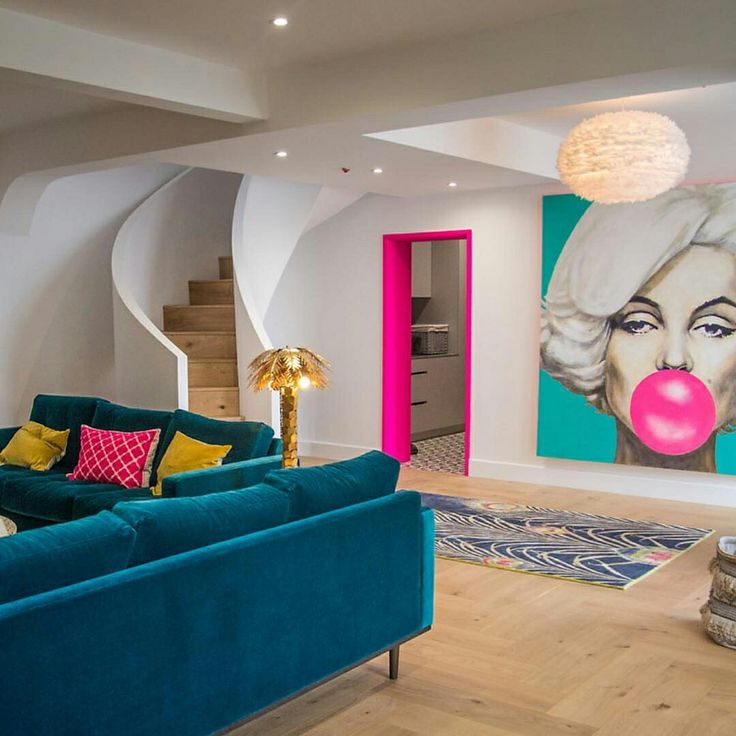 Фото № 1: Поп-арт в интерьере гостиной: 10 классных идей