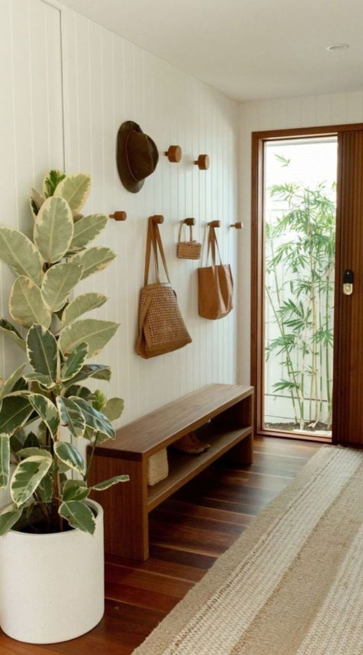 Фото № 22: Деревянная скамья для прихожей: 25 оригинальных вариантов