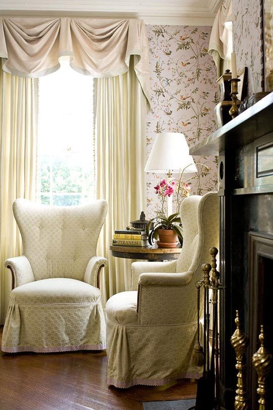 Фото № 3: Красивые ламбрекены для зала: 10 примеров современного дизайна