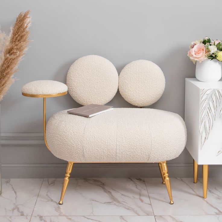 Фото № 2: Выбор ReRooms: 13 стильных вещиц, которые украсят интерьер прихожей