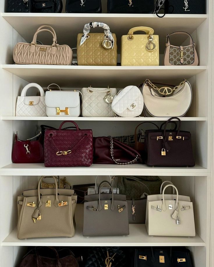 Фото № 6: Выбор ReRooms: 13 стильных вещиц, которые украсят интерьер прихожей