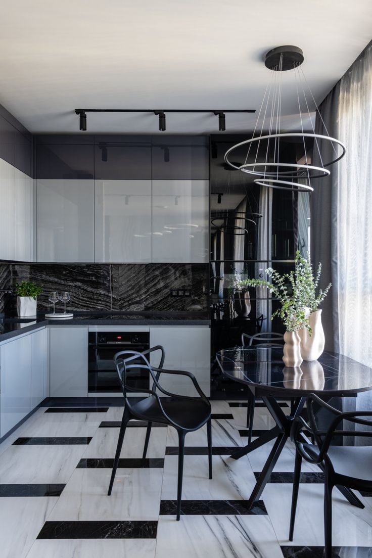 Фото № 21: 24 черно-белых кухонь 