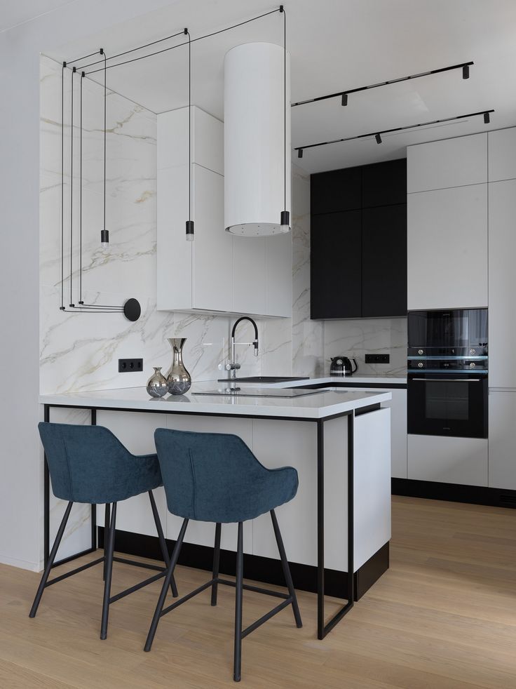 Фото № 15: 24 черно-белых кухонь 