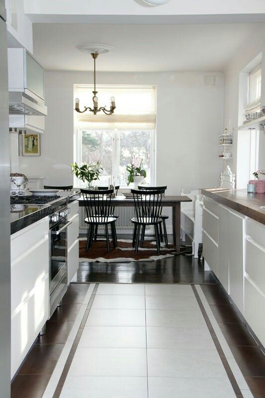 Фото № 3: Дизайн узкой кухни: 16 способов оформить интерьер стильно