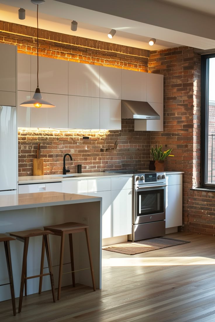 Фото № 23: 25 белых кухонь с ярким дизайном