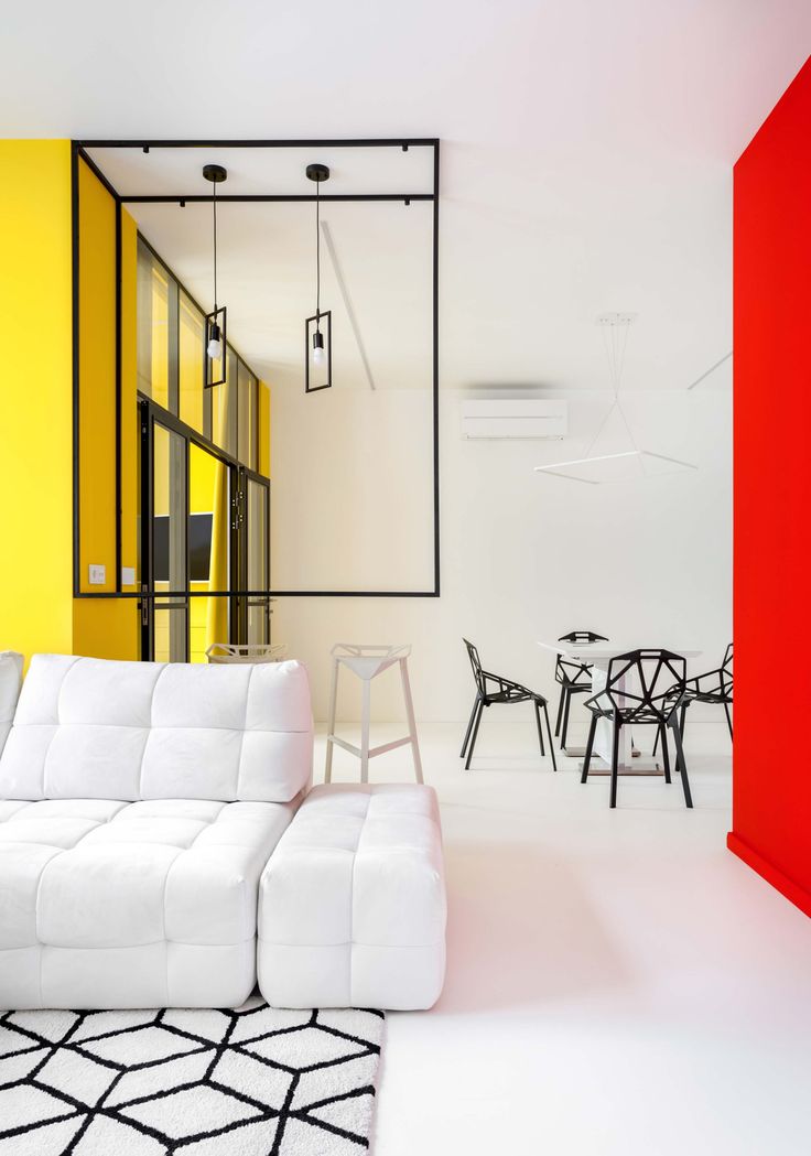 Фото № 7: Чистая абстракция: 25 интерьеров, вдохновленных творчеством Пита Мондриана