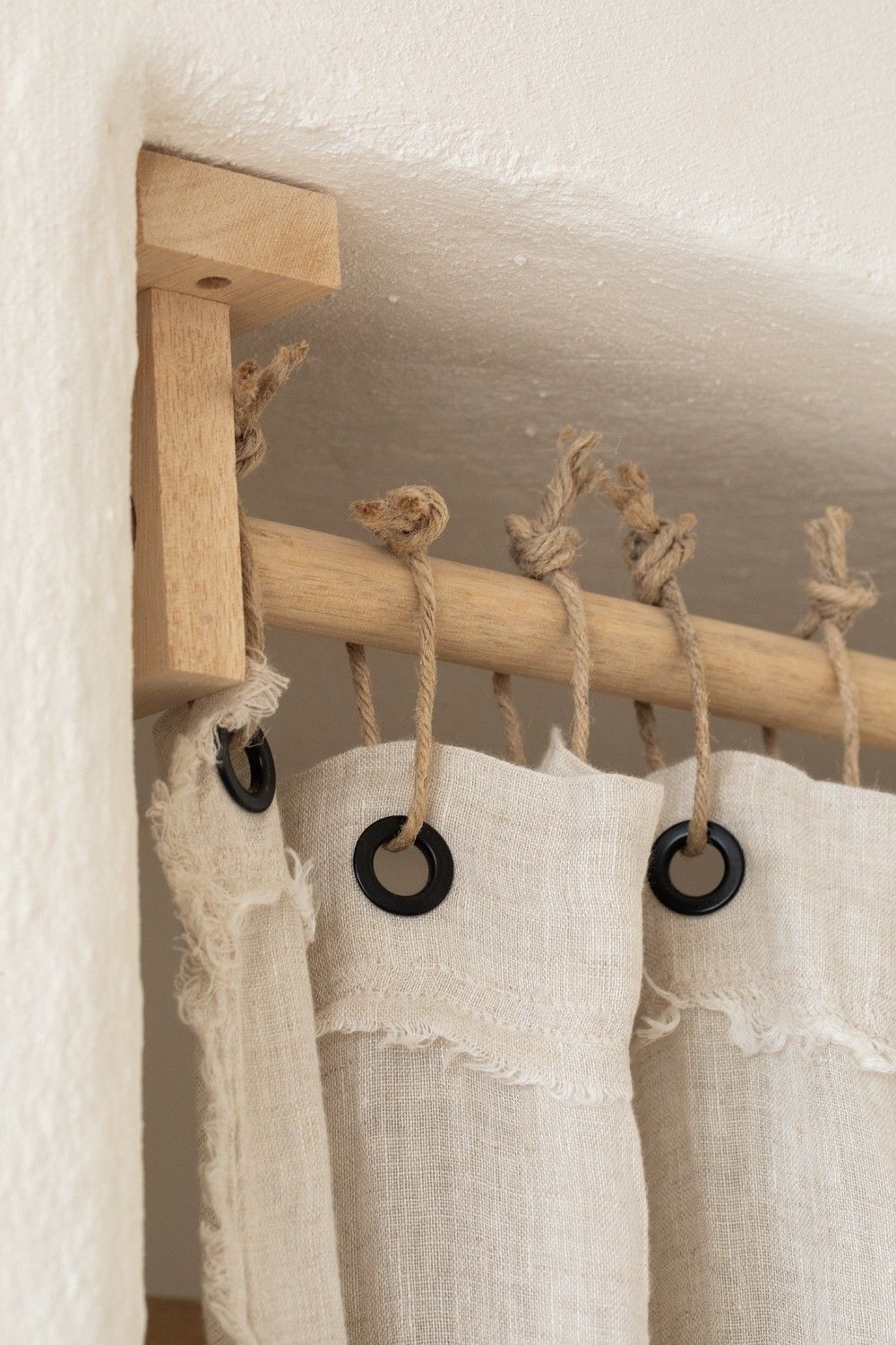 Фото № 5: Как оформить шторы на кухне: 10 оригинальных идей