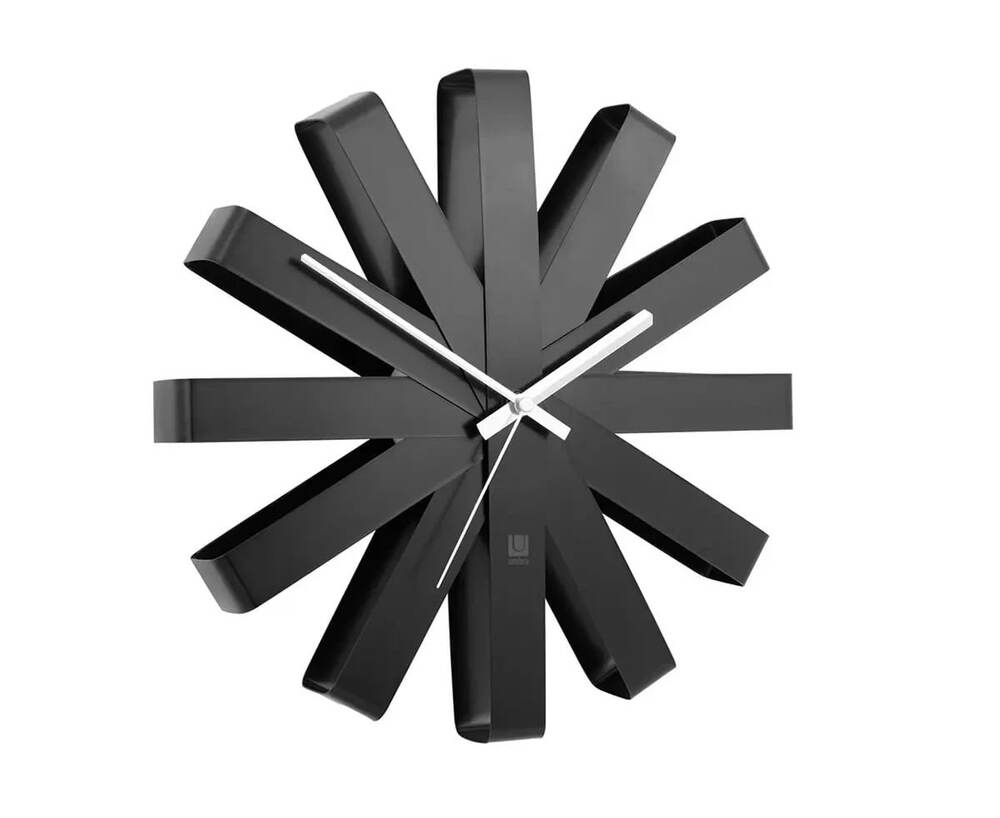 Фото № 2: Как выбрать потолочные обои: 10 полезных рекомендаций