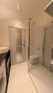 Фото № 2: Дизайн-проект совмещенного санузла 3.9  м² стиль Современная классика для ЖК Екатерининский